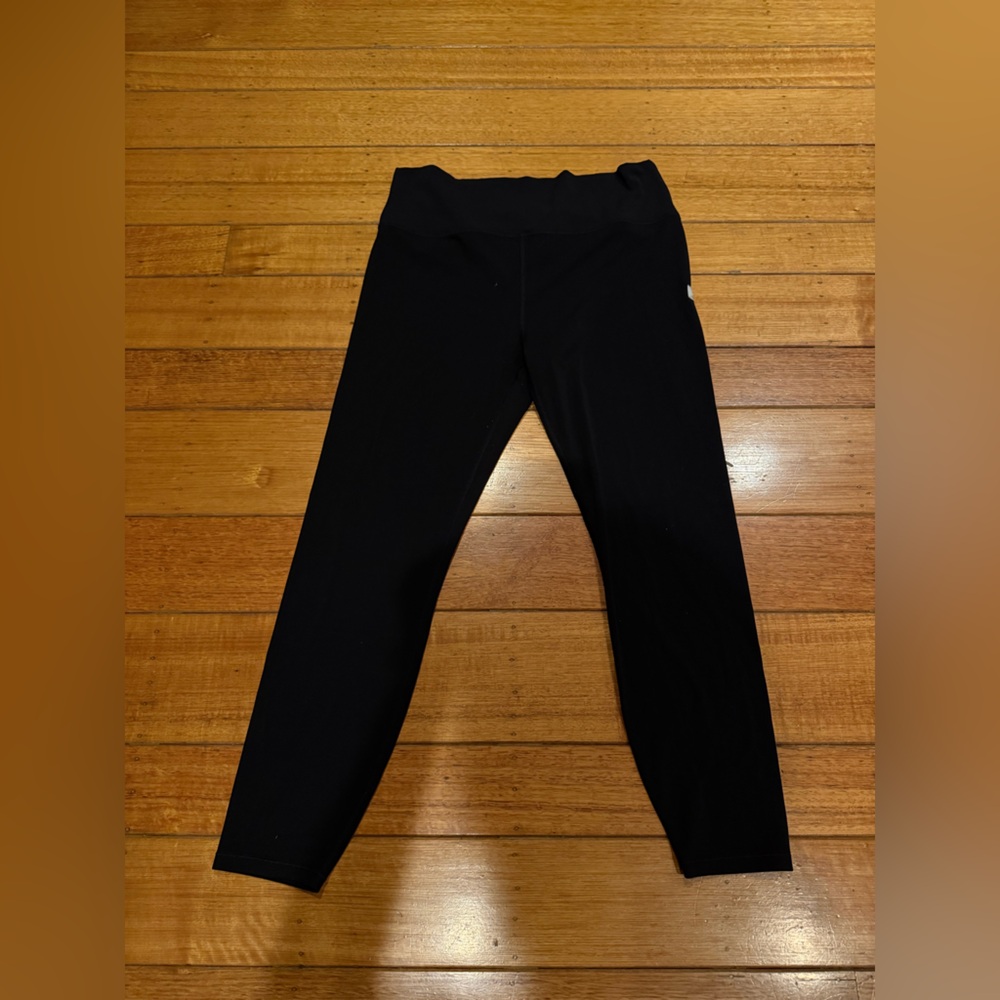 Vuori Bestseller AllTheFeels Legging. in Black,  size X-Large, Regular Inseam